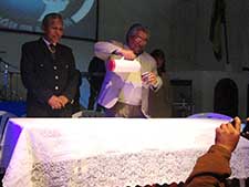 Momento de entrega del reconocimiento